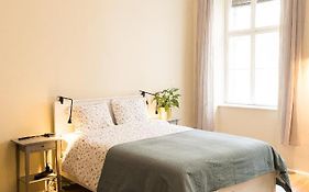 Central And Stylish Apartment
